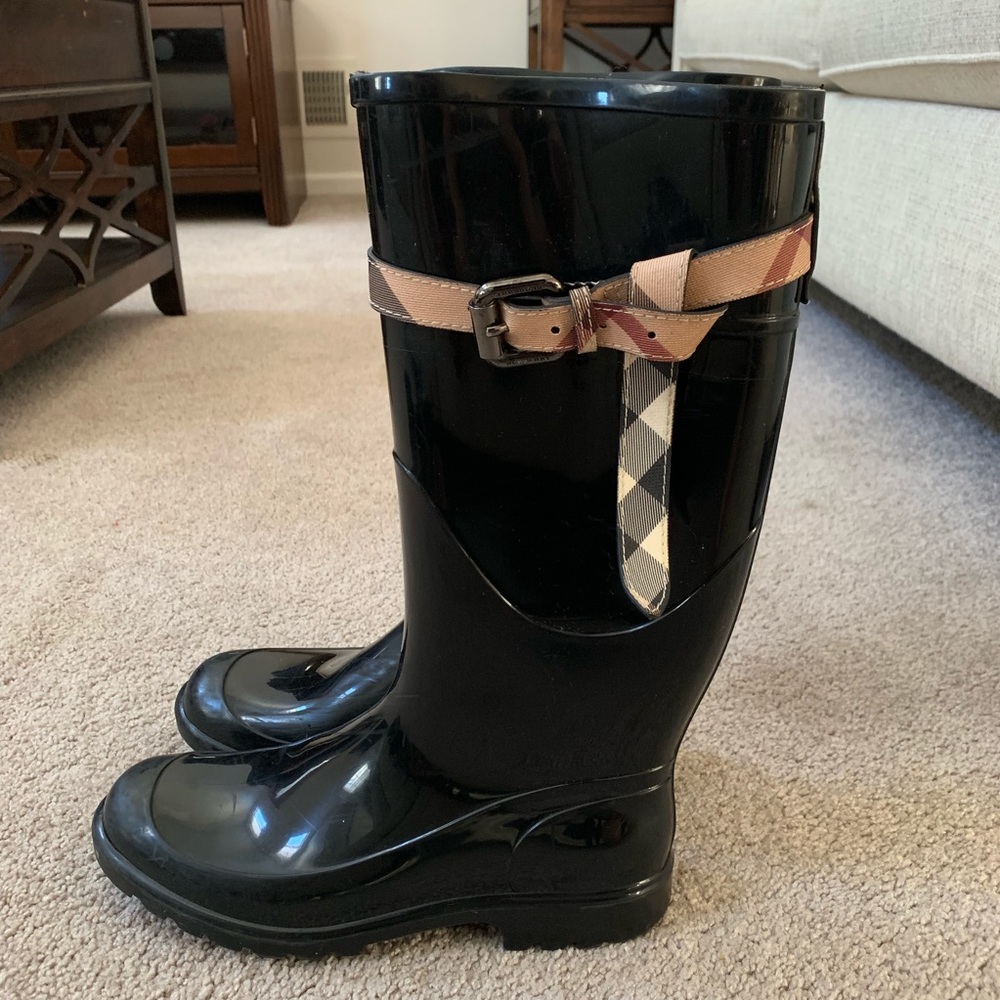 Burberry rain boots